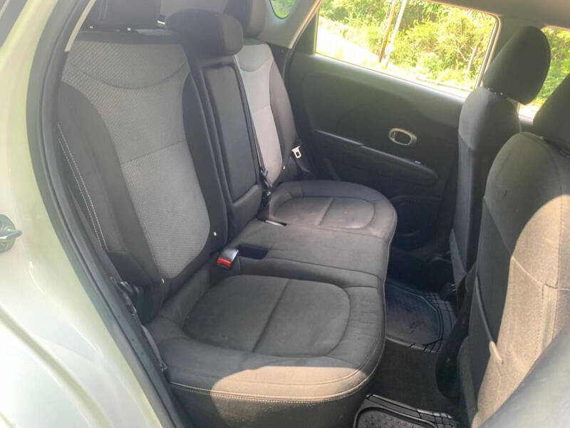 2017 Kia Soul +