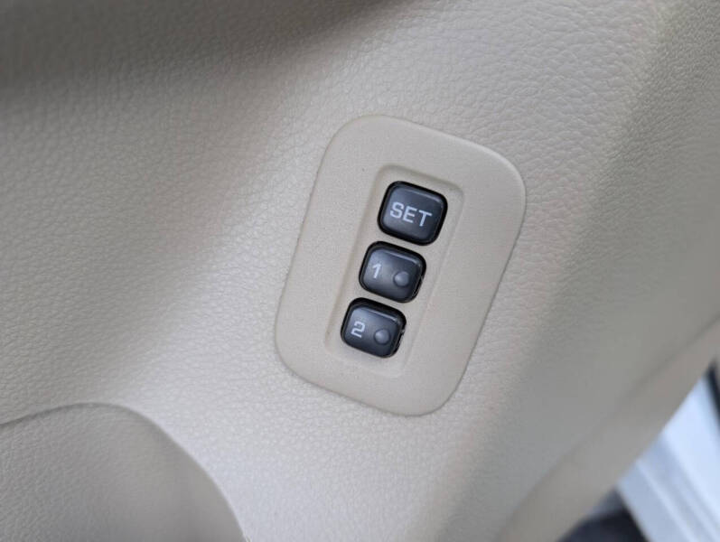 2014 Nissan Armada Platinum