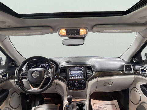 2017 Jeep Grand Cherokee Summit