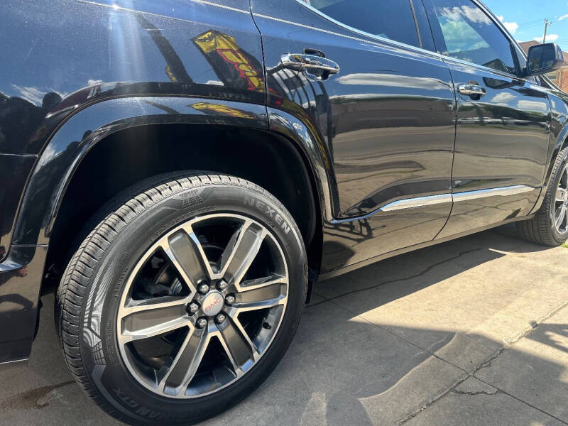2019 GMC Acadia Denali