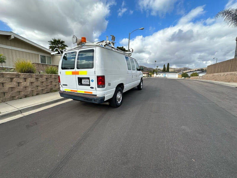 2010 Ford E-Series Econoline Van Commercial photo 10