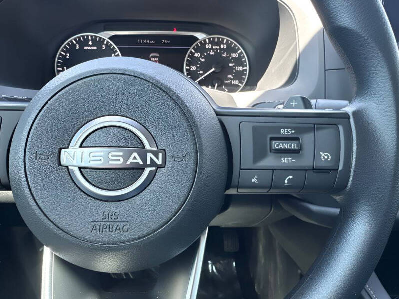 2025 Nissan Pathfinder S
