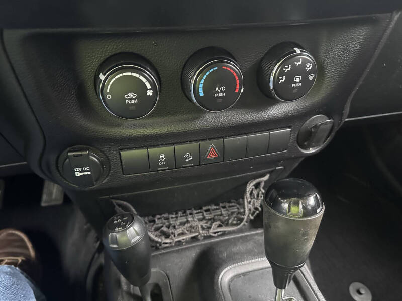 2014 Jeep Wrangler Freedom Edition