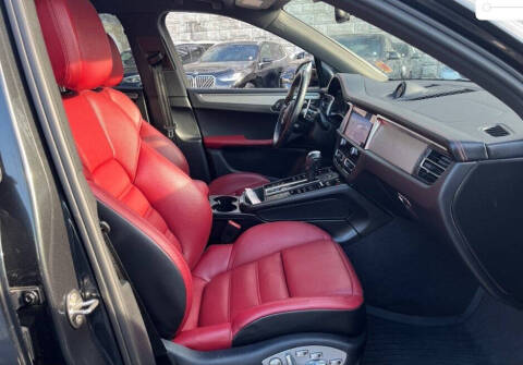 2023 Porsche Macan S