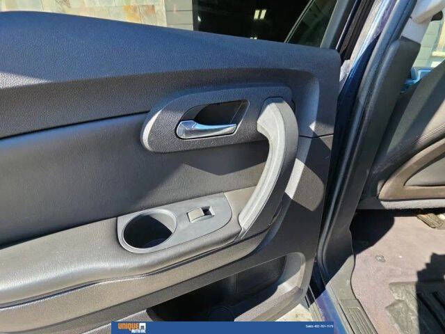 2011 Chevrolet Traverse LT