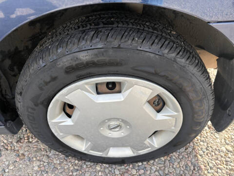 2008 Nissan Versa 1.8 S