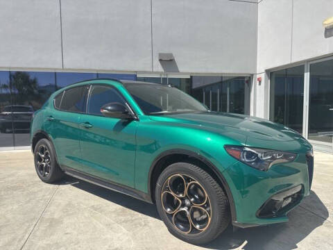 2025 Alfa Romeo Stelvio Intensa
