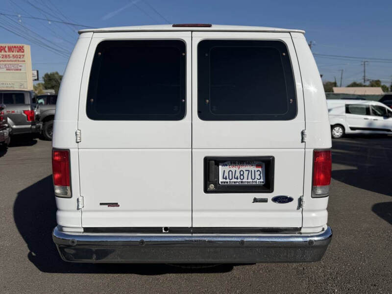 2014 Ford E-Series E-350 SD XLT