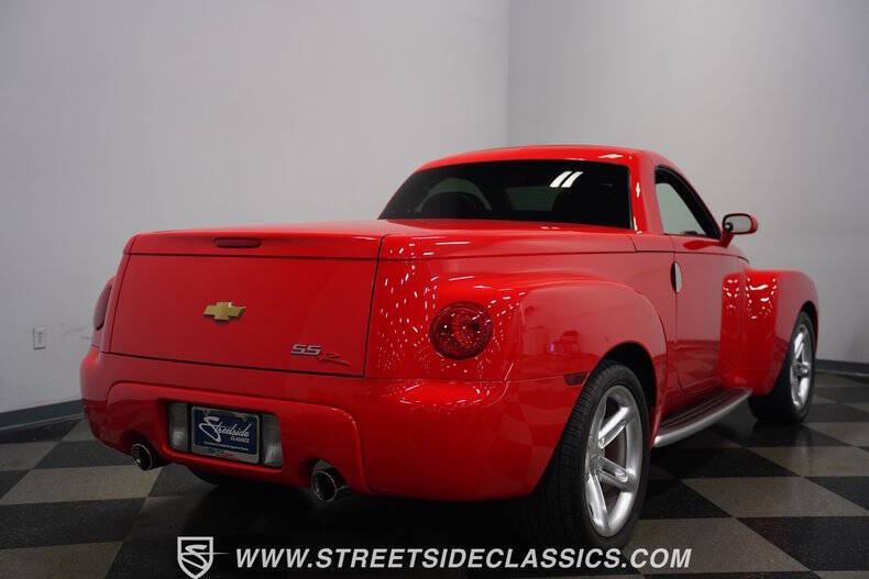 2004 Chevrolet SSR LS