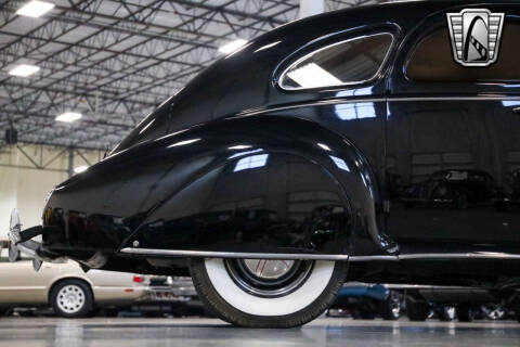 1939 Lincoln Zephyr