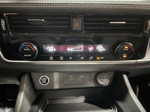 2022 Nissan Rogue SV