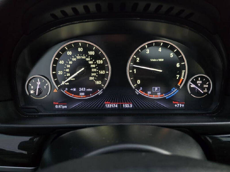 2013 BMW 5 Series 550i