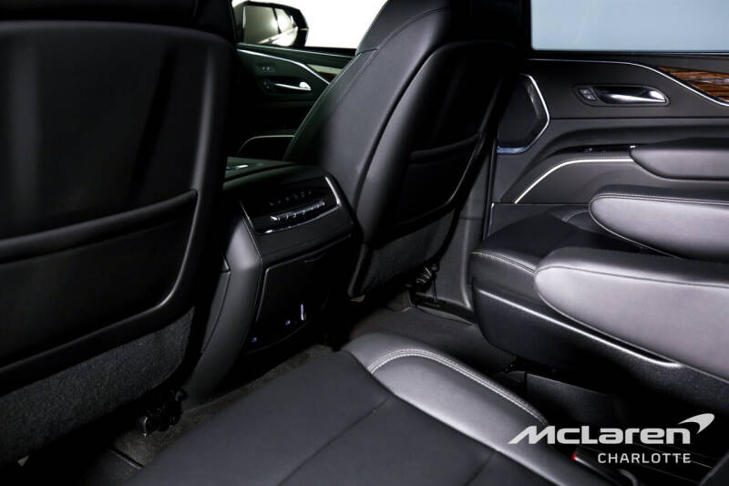 2022 Cadillac Escalade ESV Luxury