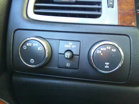 2012 Chevrolet Avalanche LS