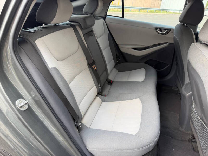 2020 Hyundai Ioniq Plug-in Hybrid SE