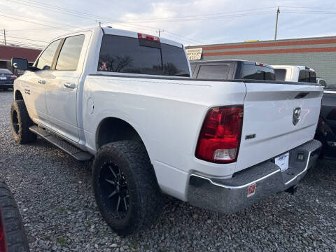 2013 RAM 1500 SLT
