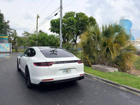 2018 Porsche Panamera