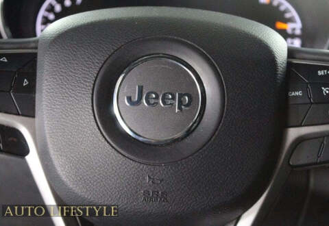 2019 Jeep Grand Cherokee Laredo