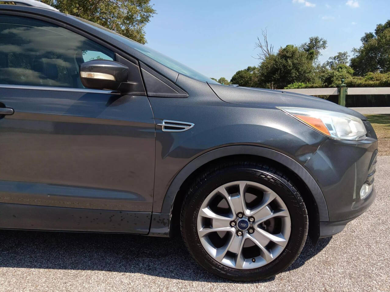 2015 Ford Escape for sale at AUTOPLUG 360 in Stafford, TX