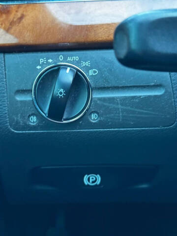 2005 Mercedes-Benz E-Class E 320