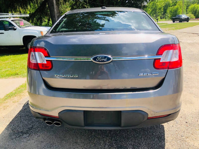 2011 Ford Taurus SEL