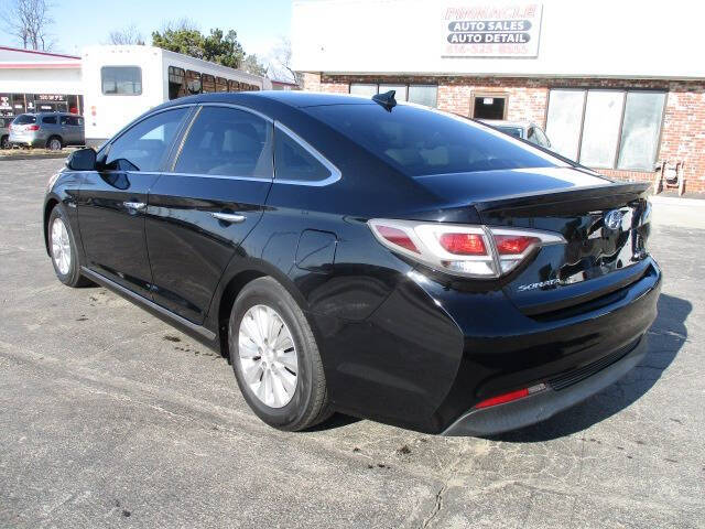 2017 Hyundai Sonata Hybrid SE
