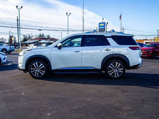 2023 Nissan Pathfinder Platinum