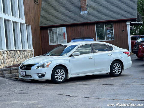 2014 Nissan Altima for sale at Cupples Car Company in Belmont NH