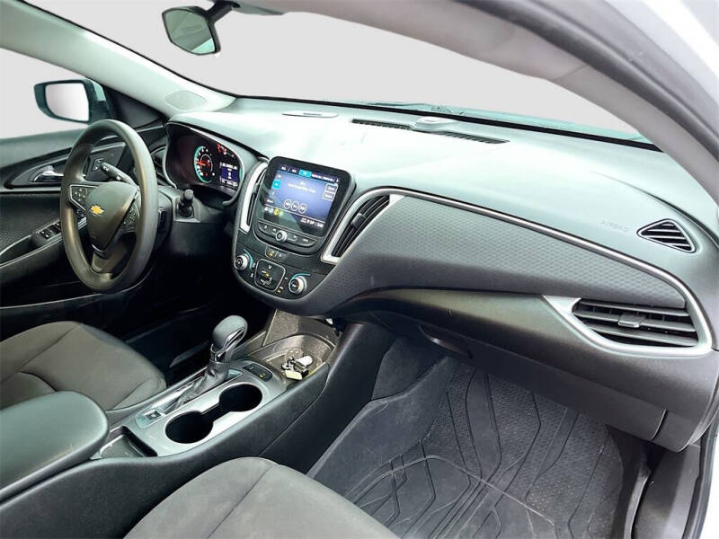 2024 Chevrolet Malibu LS