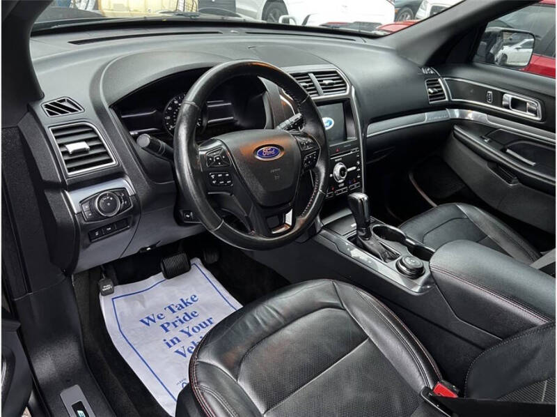 2017 Ford Explorer Sport