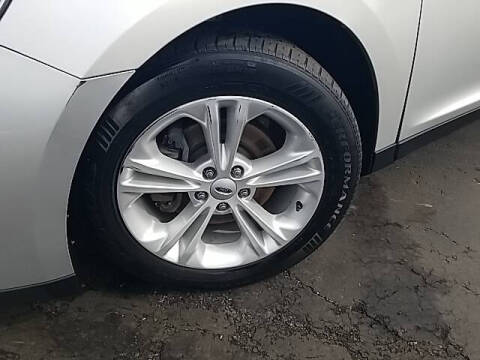 2018 Ford Taurus SEL