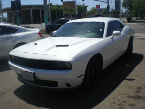 2017 Dodge Challenger SXT