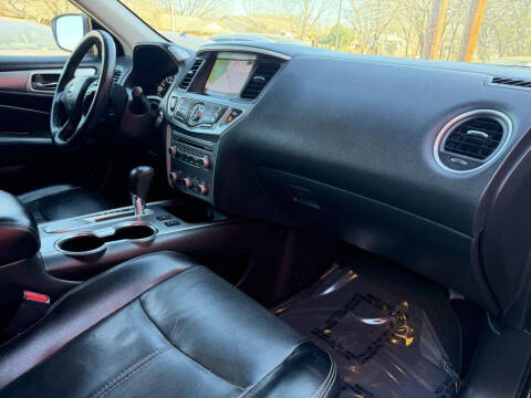 2019 Nissan Pathfinder SL