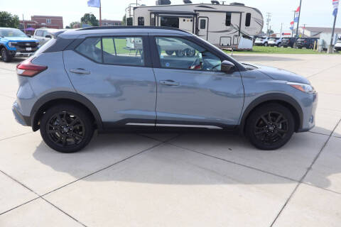 2023 Nissan Kicks SR