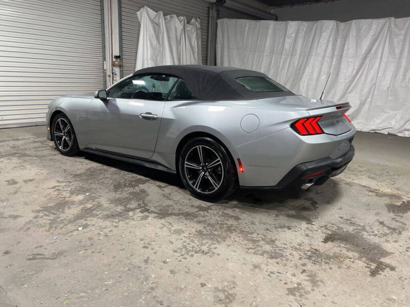 2024 Ford Mustang EcoBoost