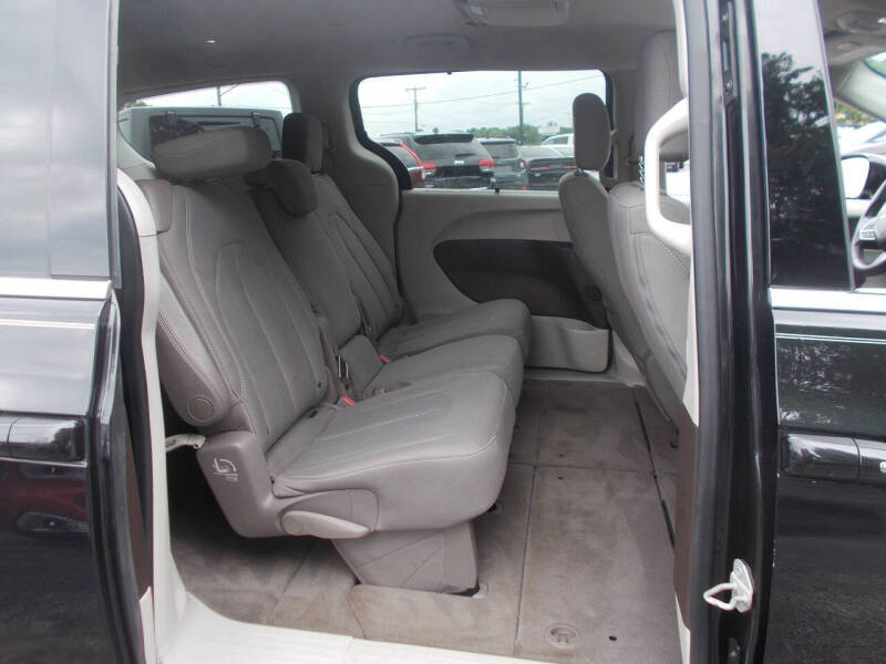 2018 Chrysler Pacifica Touring Plus