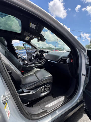 2017 Jaguar F-PACE S