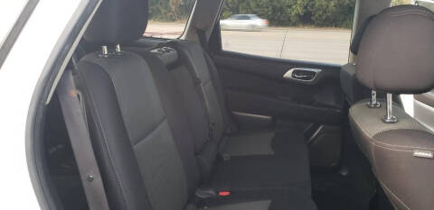 2017 Nissan Pathfinder S