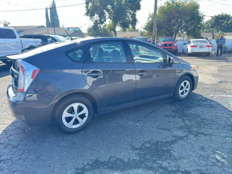 2014 Toyota Prius Three