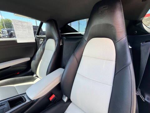 2024 Porsche 718 Cayman