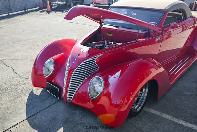 1939 Ford Deluxe
