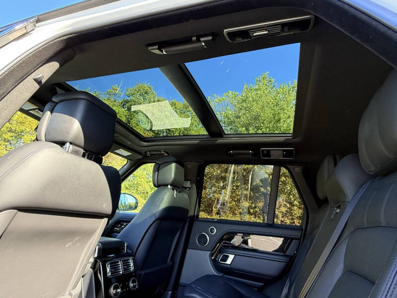 2022 Land Rover Range Rover P400 HSE Westminster Edition