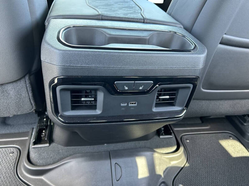 2025 GMC Sierra 1500 AT4X