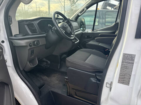 2022 Ford Transit 250