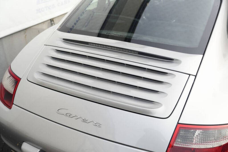 2005 Porsche 911 Carrera