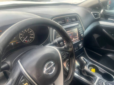 2017 Nissan Maxima