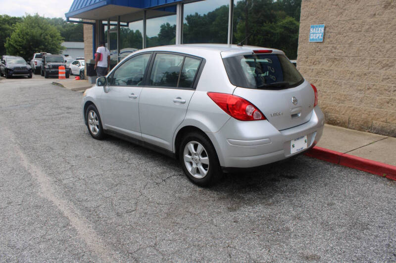 2009 Nissan Versa 1.8 S