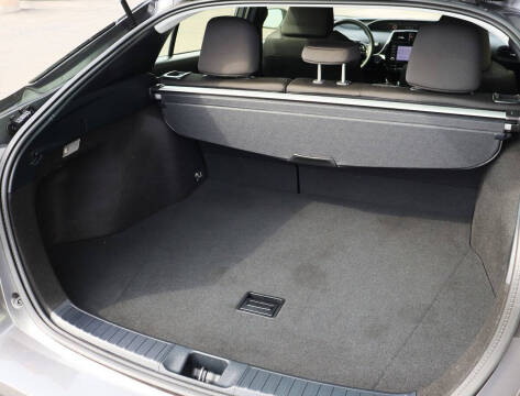 2022 Toyota Prius LE