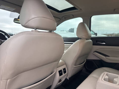 2019 Nissan Altima 2.5 Platinum