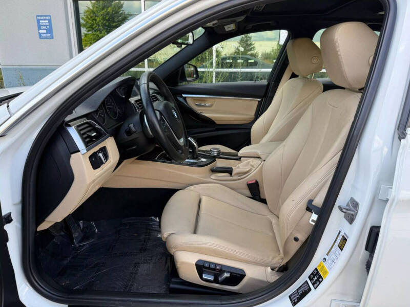 2017 BMW 3 Series 330i xDrive